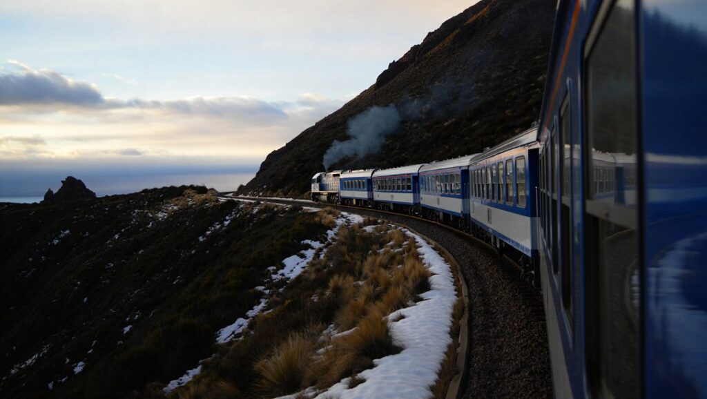 EN IMÁGENES. Así se ve el Tren a las Nubes en pleno invierno: el viaje más impactante de Argentina